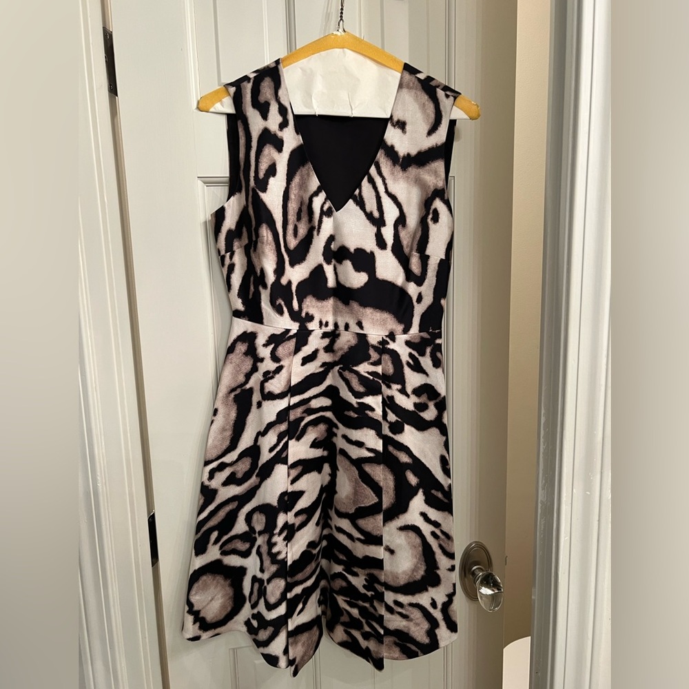 Diane von furstenberg leopard cocktail dress